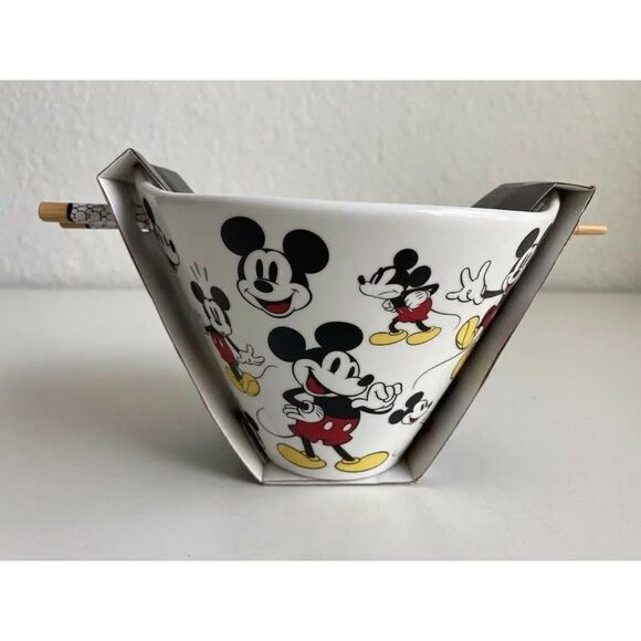 Disney Classic Mickey Mouse Poses Ramen Noodle Bowl With Chopsticks NWT - Picture 1 of 8